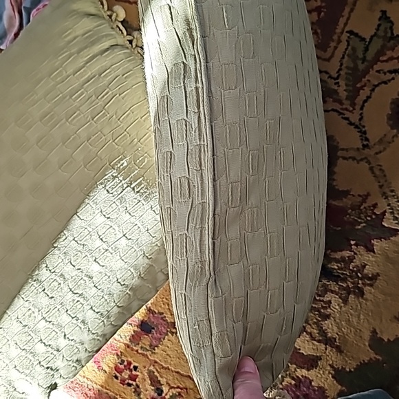 14 x 19" rectangular dot pattern green decorative pillows with poms - Picture 5 of 7